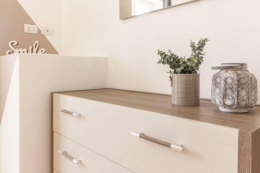 Elizabeth Guest House Arzachena Bagian luar foto