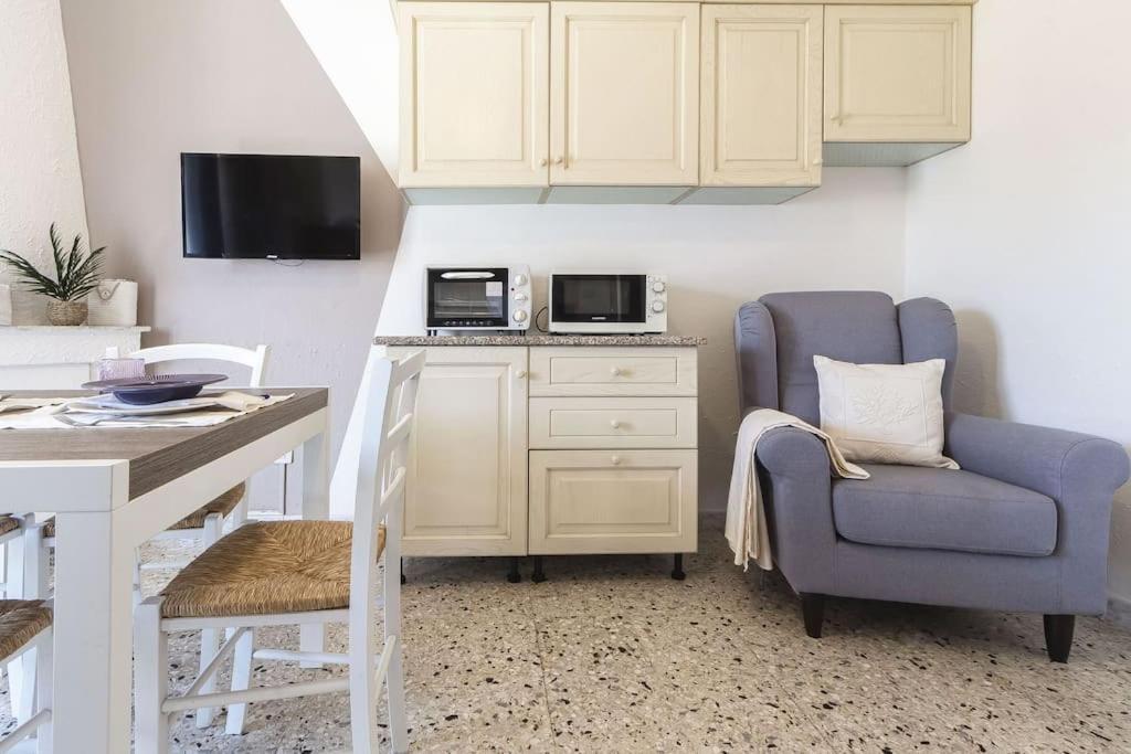 Elizabeth Guest House Arzachena Bagian luar foto