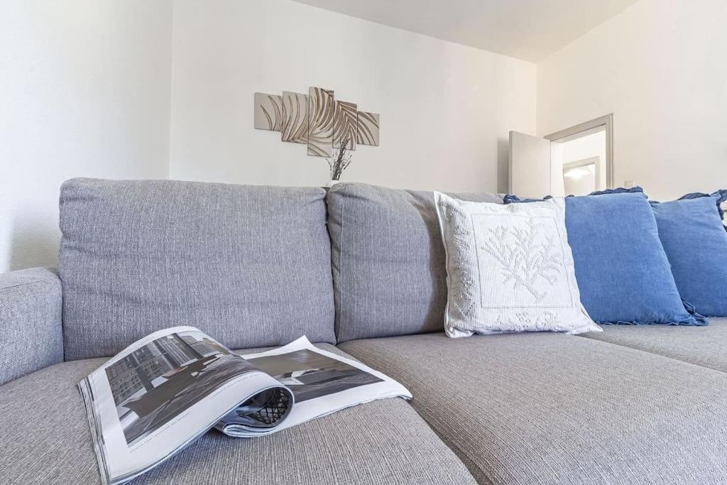 Elizabeth Guest House Arzachena Bagian luar foto